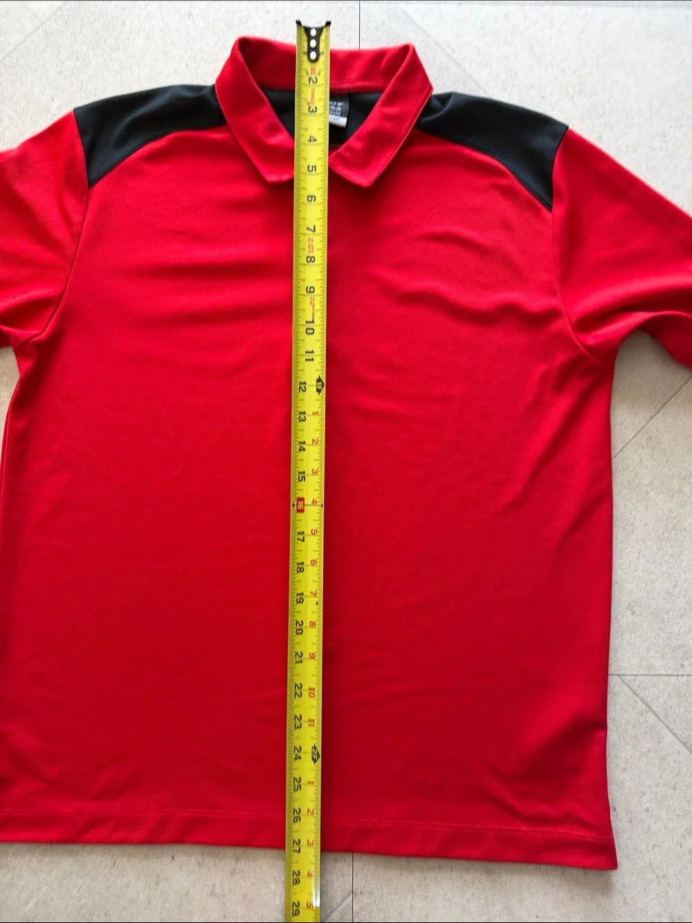 Nike Golf FitDry Red Short-Sleeve Polo Shirt with Black Shoulder Panels Boys XL